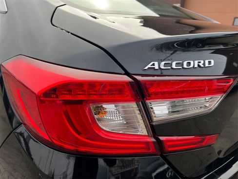 Used 2020 Honda Accord EX image 19
