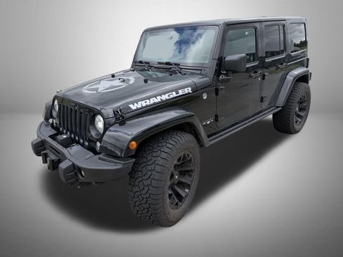 Used 2017 Jeep Wrangler Unlimited Sahara AWD/4WD image 2