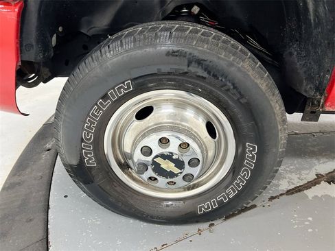 Used 2006 GMC Sierra 3500 SLT w/ Heavy-Duty Power Package image 24