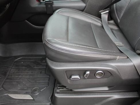 Used 2021 GMC Yukon Denali w/ Denali Premium Package image 46