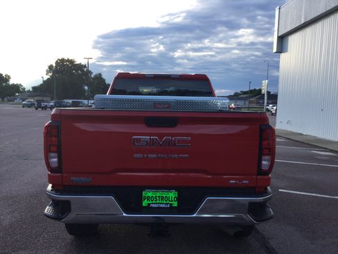 Used 2020 GMC Sierra 2500 SLE w/ SLE Value Package; AWD/4WD image 4