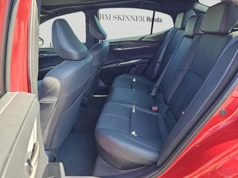 Used 2025 Toyota Camry XSE FWD image 33
