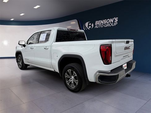 Used 2025 GMC Sierra 1500 SLT image 3