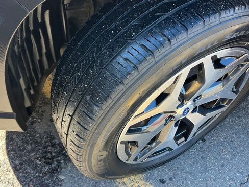 Used 2019 Subaru Forester Premium w/ All-Weather Package image 24