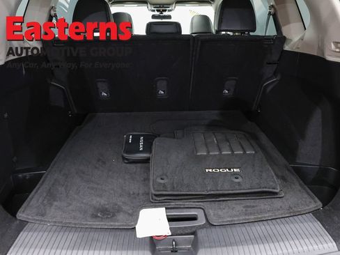 Used 2023 Nissan Rogue SV w/ SV Premium B Package AWD/4WD image 9