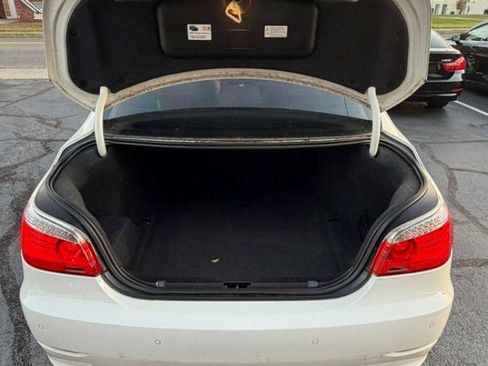 Used 2010 BMW 528i xDrive Sedan image 16