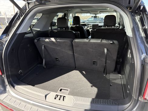 Used 2023 Ford Explorer XLT w/ Equipment Group 202A image 28