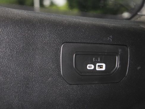 Used 2024 Jeep Grand Cherokee L Altitude AWD/4WD image 32