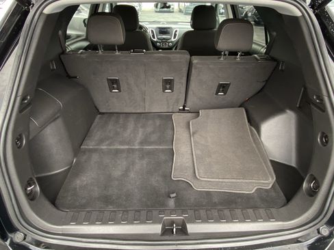 Used 2023 Chevrolet Equinox LT FWD image 12
