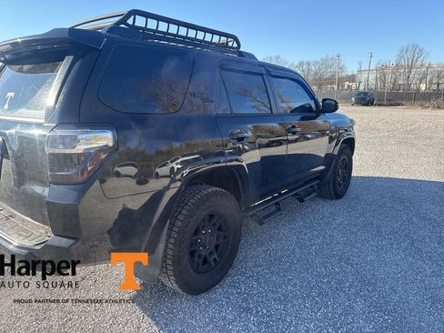 Used 2020 Toyota 4Runner TRD Off-Road Premium image 4