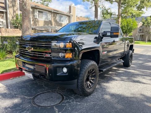 Used 2016 Chevrolet Silverado 2500 LT w/ Midnight Edition AWD/4WD image 1
