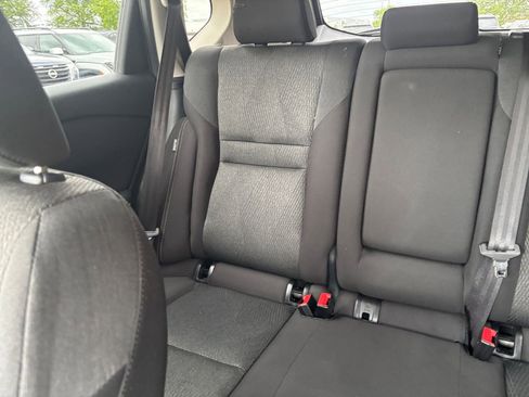 Used 2025 Nissan Rogue SV FWD image 39