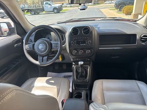 Used 2014 Jeep Patriot Sport w/ Power Value Group AWD/4WD image 10
