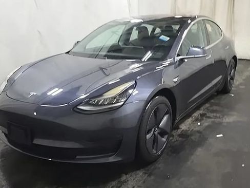 Used 2018 Tesla Model 3 Long Range RWD image 1