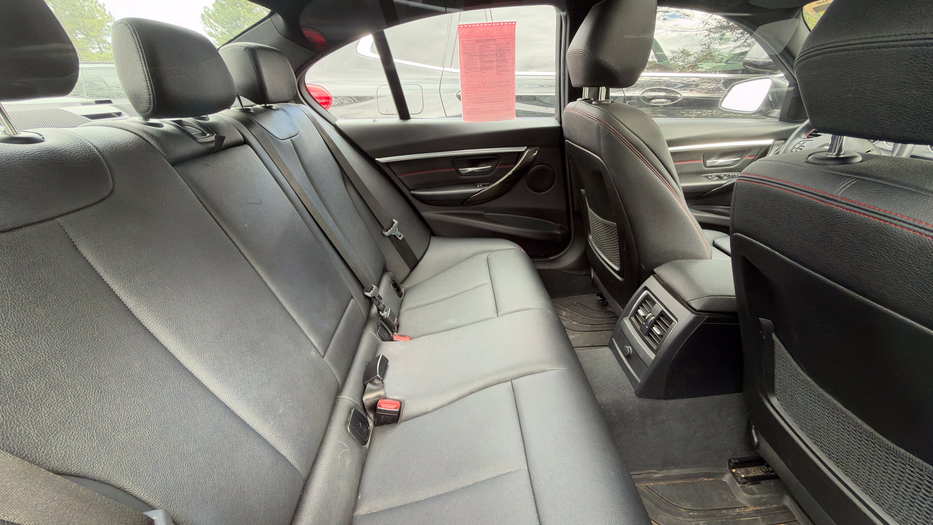 Used 2017 BMW 330i xDrive Sedan AWD/4WD image 7