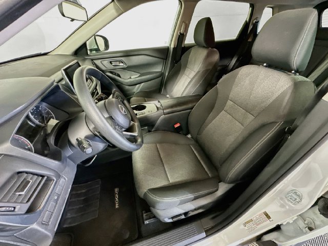 Used 2024 Nissan Rogue SV FWD image 12