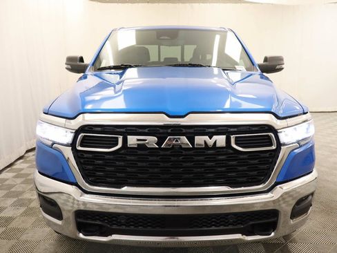 Used 2025 RAM 1500 Big Horn AWD/4WD image 4