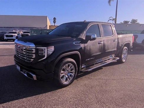 Certified 2022 GMC Sierra 1500 Denali image 8