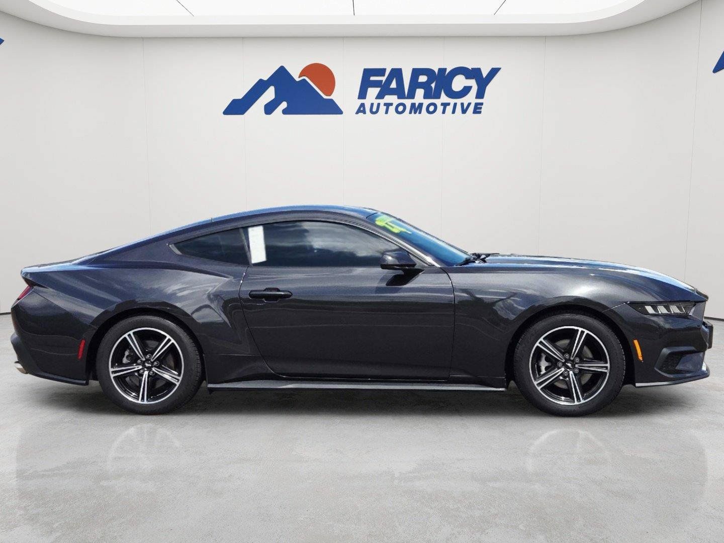 Certified 2024 Ford Mustang Coupe RWD image 4