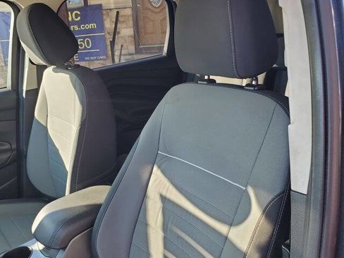 Used 2015 Ford Escape SE AWD/4WD image 19