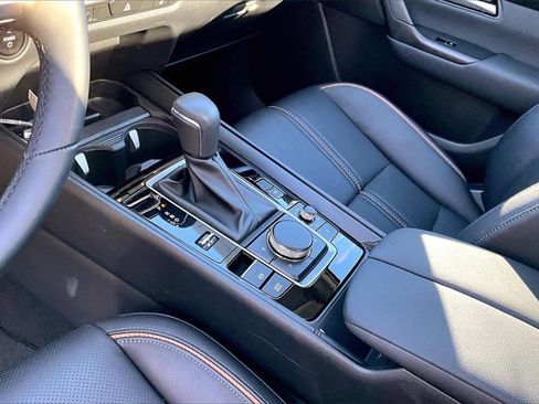 Certified 2025 MAZDA CX-50 AWD 2.5 Hybrid w/ Premium Pkg image 10