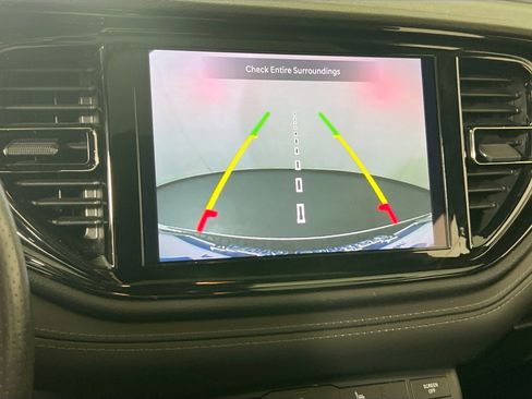 Used 2022 Dodge Durango GT image 13