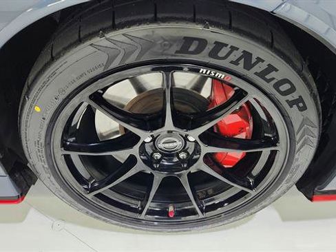 Certified 2024 Nissan Z NISMO w/ Floor Mat Package image 28