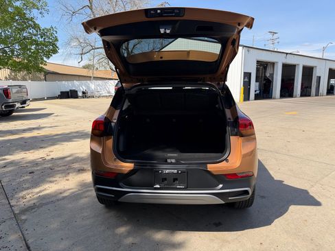 Used 2025 Buick Encore GX Preferred w/ Comfort Package image 14
