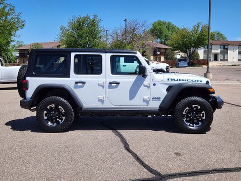 Used 2024 Jeep Wrangler Unlimited Rubicon 4xe AWD/4WD image 2