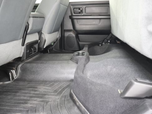 Used 2018 RAM 2500 Tradesman w/ Chrome Appearance Group AWD/4WD image 35