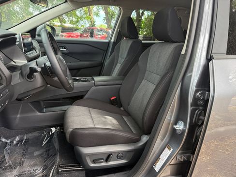Used 2026 Nissan Rogue SV AWD/4WD image 30