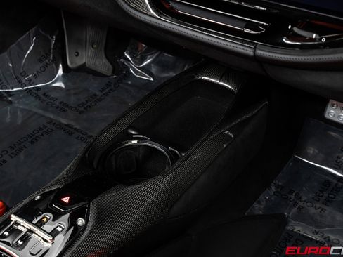 Used 2024 Ferrari SF90 Spider image 42