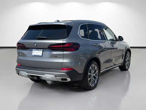 New 2026 BMW X5 xDrive50e AWD/4WD image 3