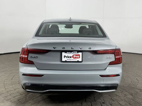 Used 2024 Volvo S60 B5 Core image 6
