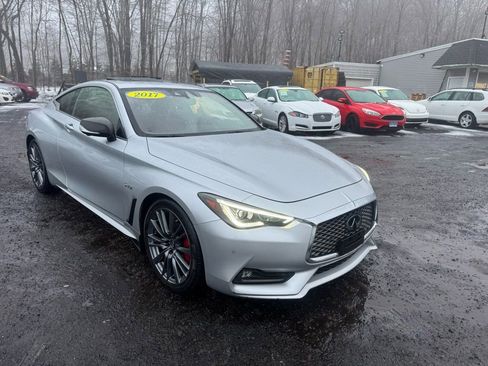 Used 2017 INFINITI Q60 Red Sport 400 image 1