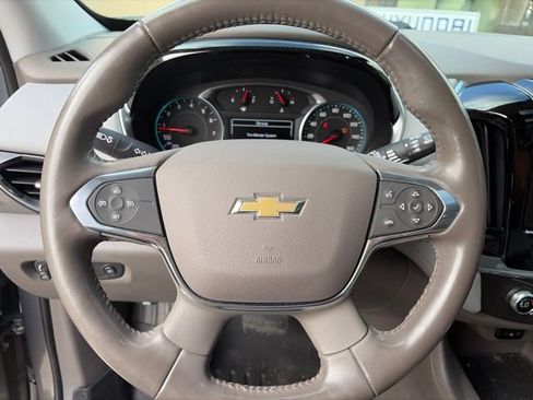 Used 2018 Chevrolet Traverse LT FWD image 16