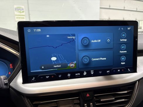 Used 2023 Ford Escape Platinum w/ Premium Technology Package image 19