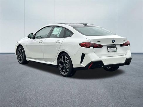 Used 2026 BMW 228i xDrive w/ Technology Package image 8