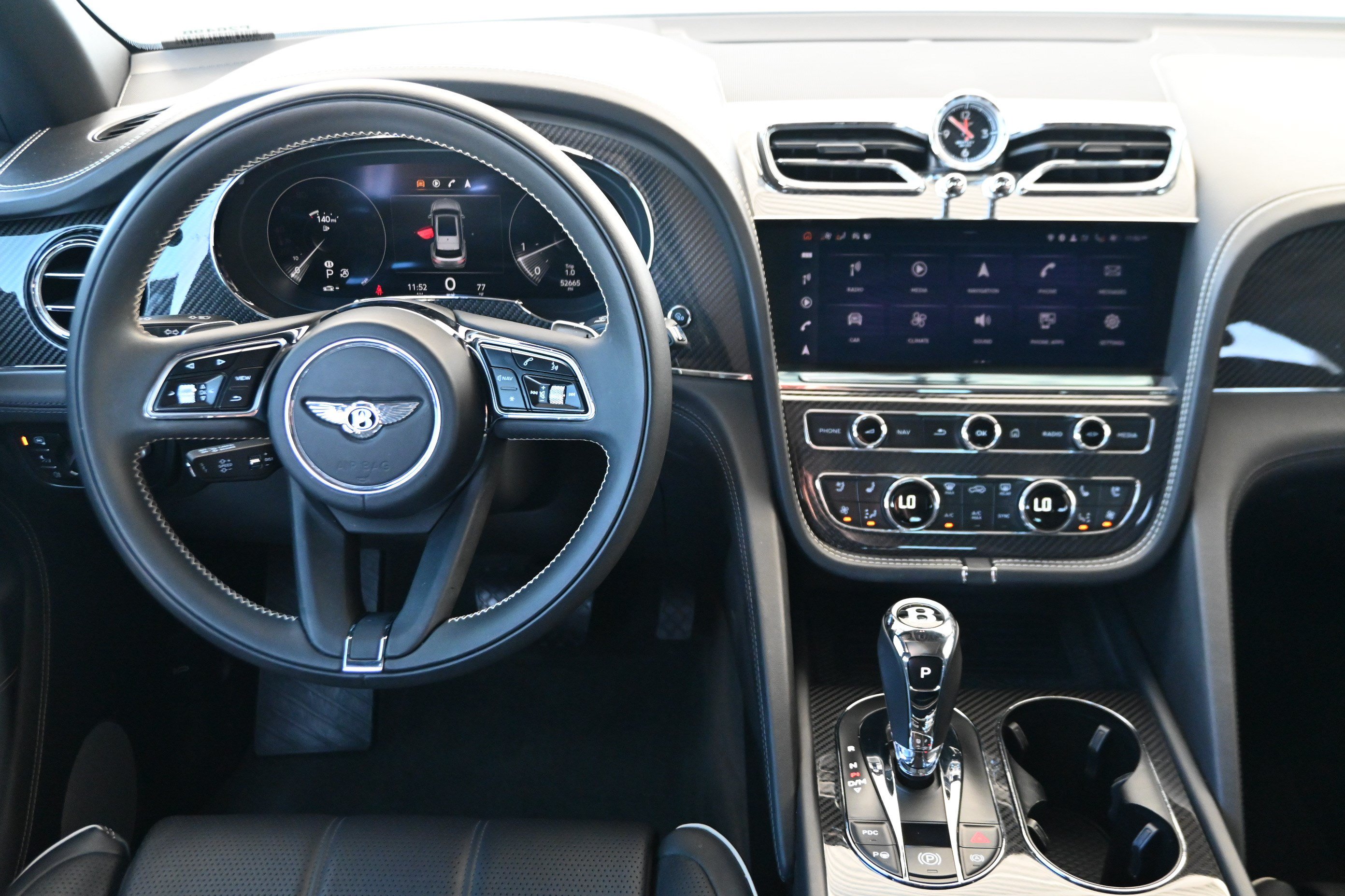 Used 2021 Bentley Bentayga AWD/4WD image 26
