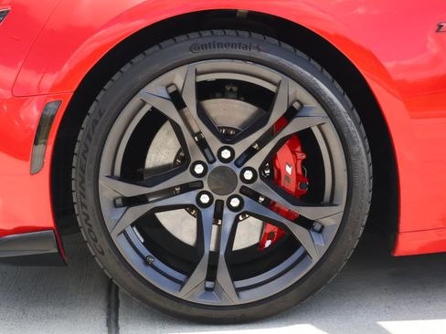 Used 2019 Chevrolet Camaro SS image 10