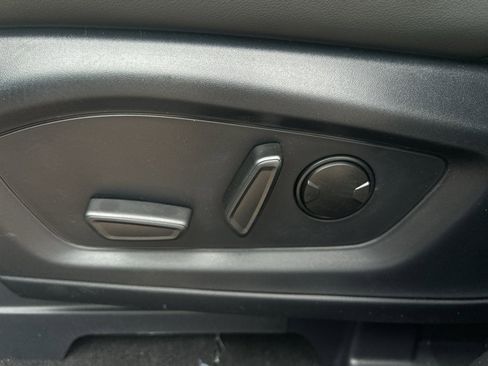 New 2026 Ford Explorer Active RWD image 22