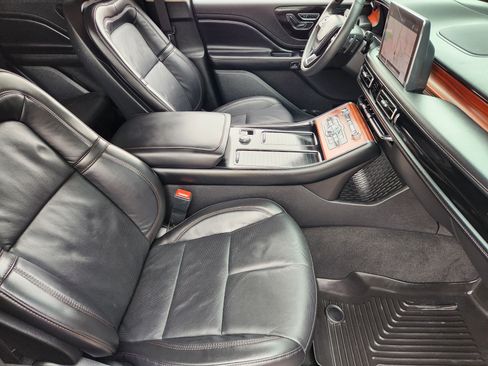 Used 2024 Lincoln Aviator Reserve w/ Equipment Group 201A image 14