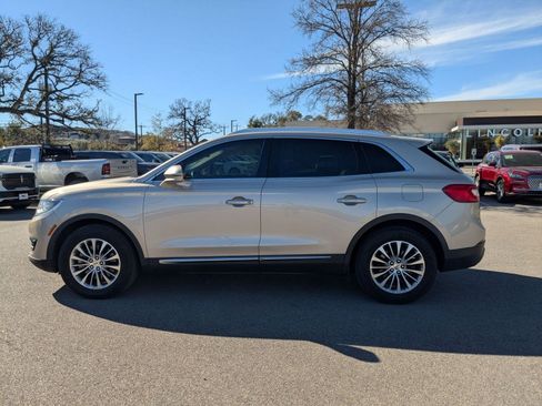 Used 2017 Lincoln MKX Select w/ Select Plus Package image 6