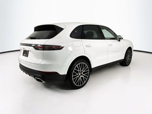 Certified 2023 Porsche Cayenne AWD/4WD image 7