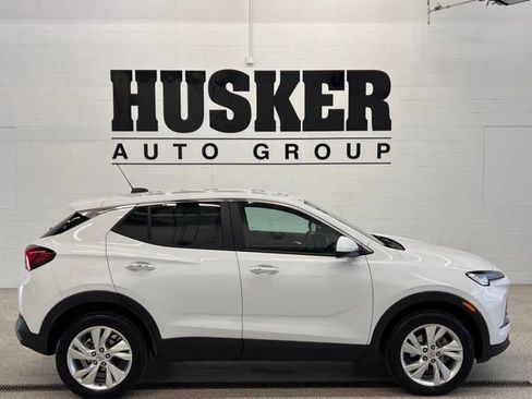 Used 2025 Buick Encore GX Preferred image 2