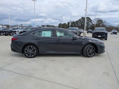 New 2026 Toyota Camry XLE image 8