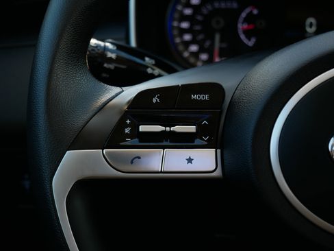 Used 2023 Hyundai Tucson SE image 28