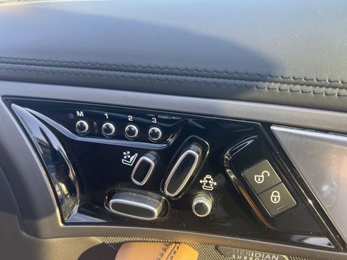 Used 2017 Jaguar F-TYPE S British Design Edition AWD/4WD image 28