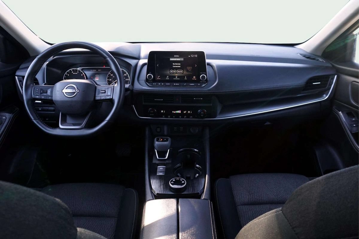 Used 2025 Nissan Rogue SV AWD/4WD image 20