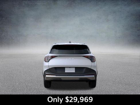 New 2026 Kia Sportage EX image 5